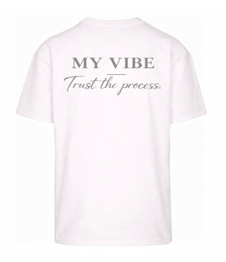 Trust the process overzised tee white/grey front my vibe